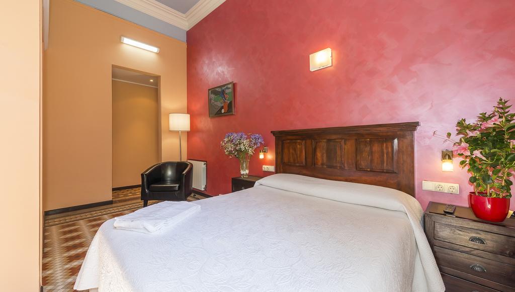 Hostal Girona Barselona Dış mekan fotoğraf